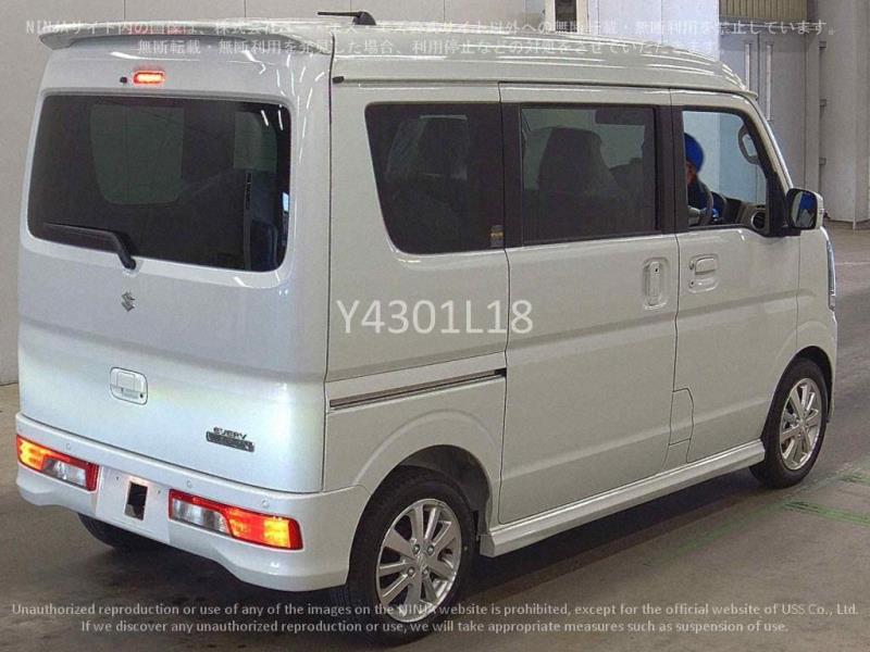 SUZUKI EVERY WAGON 2025/9