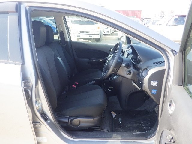 MAZDA DEMIO 2013/8
