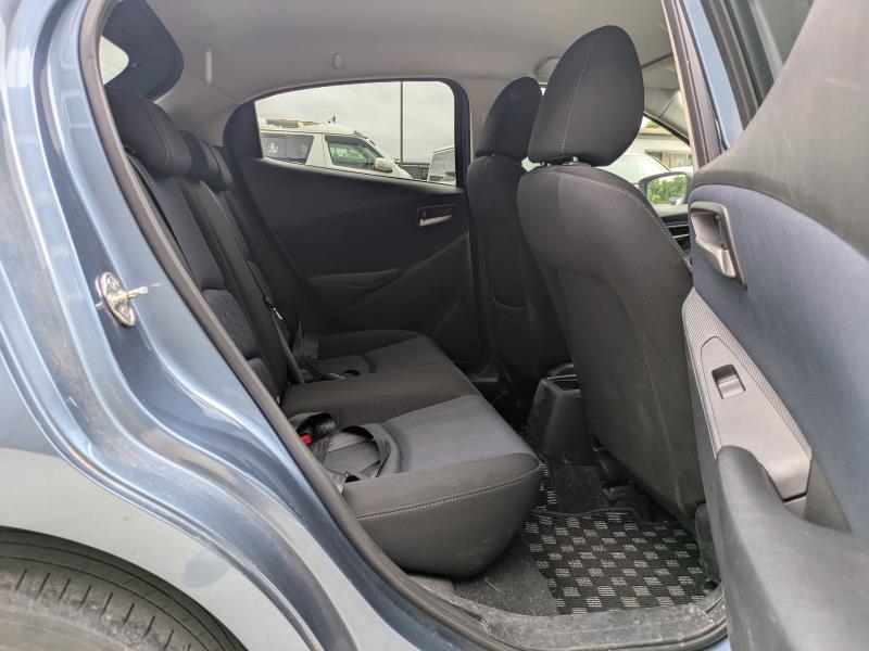 MAZDA DEMIO 2015/5