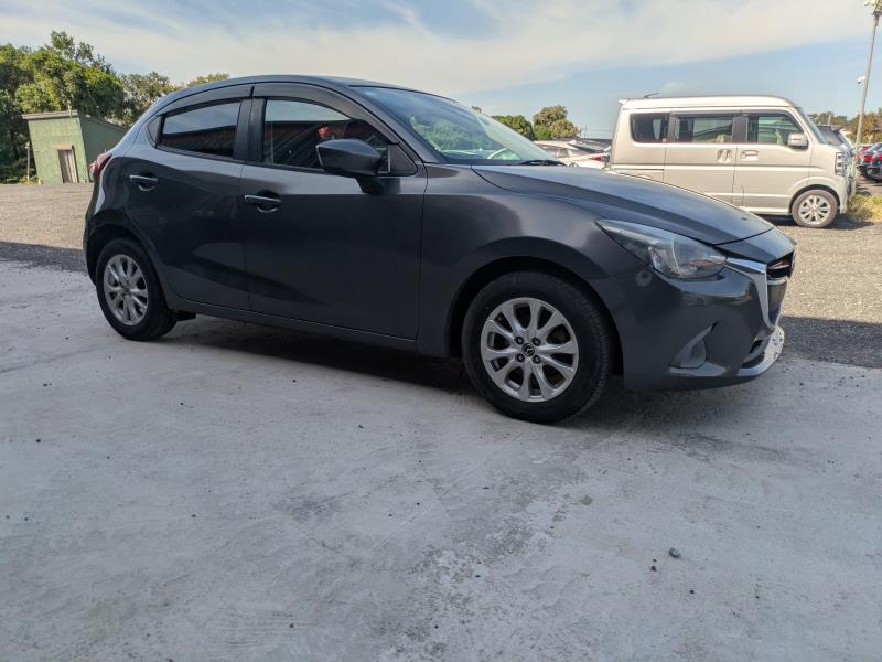 MAZDA DEMIO 2015/6