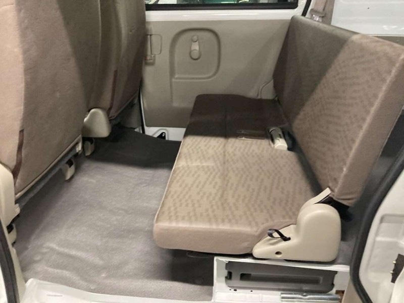 NISSAN NV100 CLIPPER VAN 2023/11