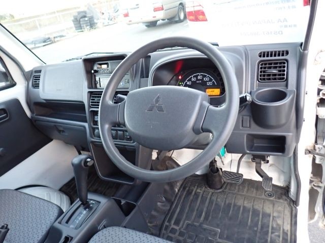 MITSUBISHI MINICAB TRUCK 2019/10