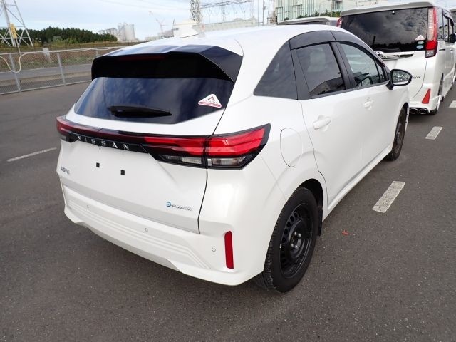 NISSAN NOTE 2024/8