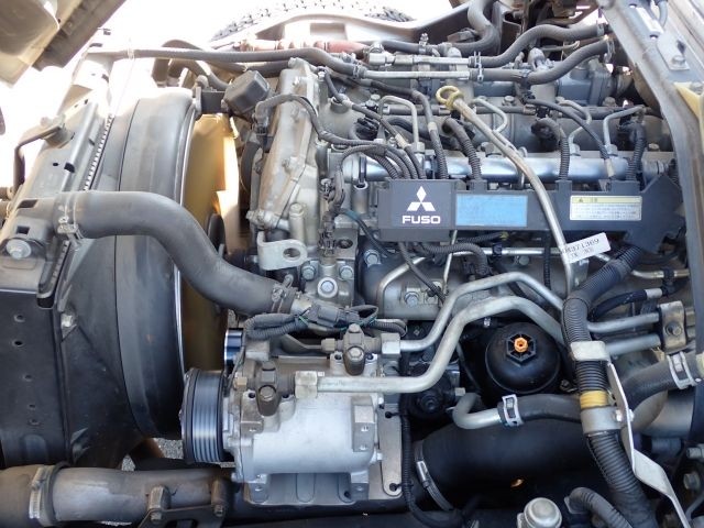 MITSUBISHI CANTER 2013/10