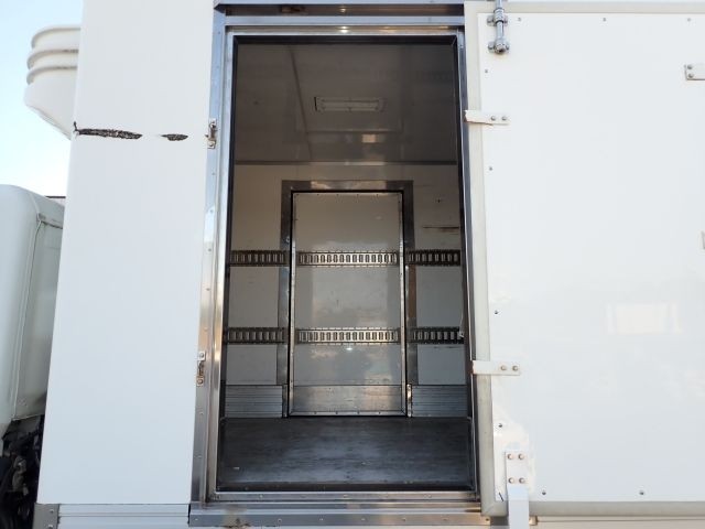 MITSUBISHI CANTER 2013/10