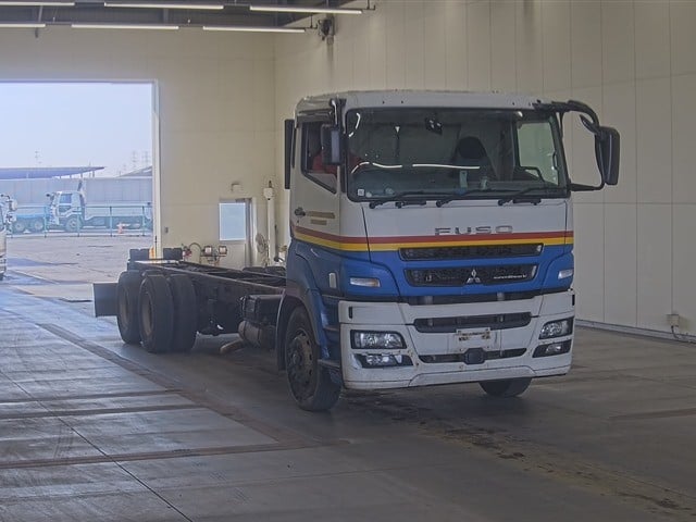 MITSUBISHI SUPER GREAT 2017/8