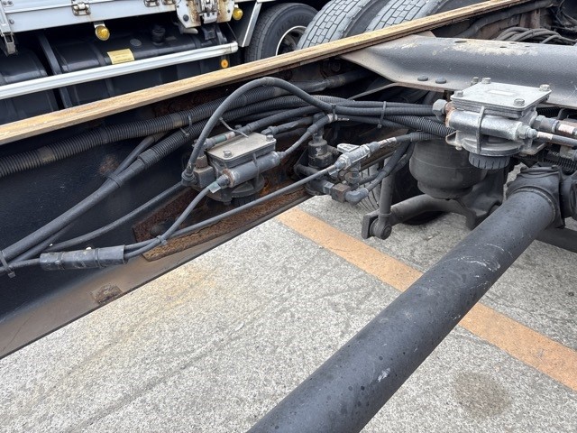 MITSUBISHI SUPER GREAT 2017/8