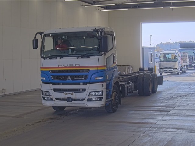 MITSUBISHI SUPER GREAT 2017/8