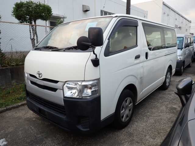 TOYOTA HIACE 2019/11