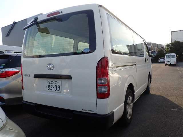 TOYOTA HIACE 2019/11