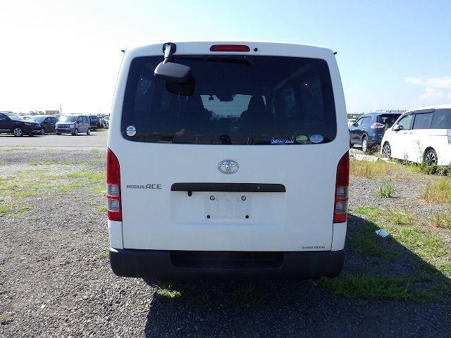 TOYOTA HIACE 2020/5