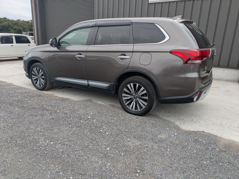 MITSUBISHI OUTLANDER 2019/3