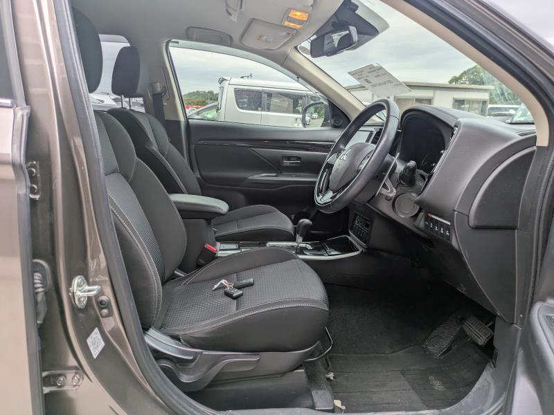 MITSUBISHI OUTLANDER 2019/3