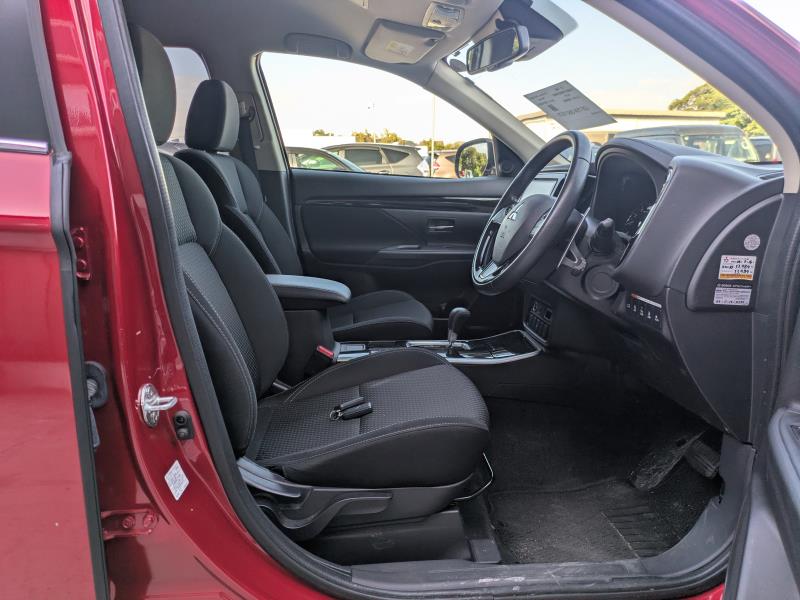 MITSUBISHI OUTLANDER 2019/6