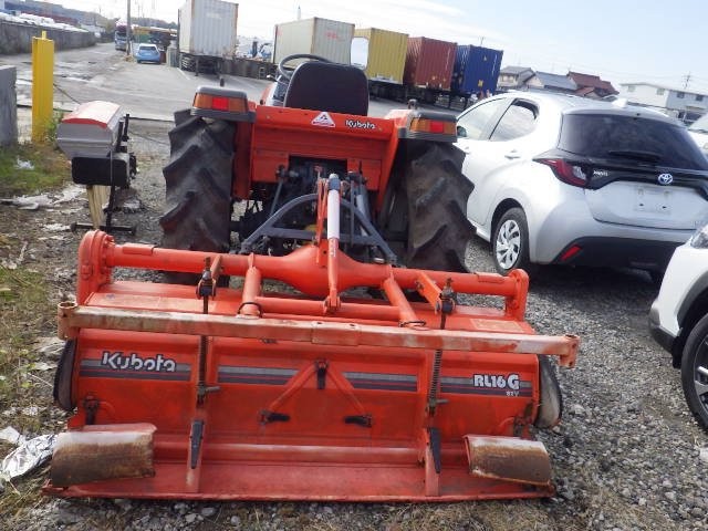 KUBOTA TRACTOR 2025/1