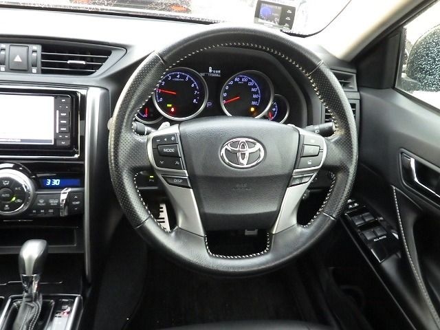 TOYOTA MARK X 2017/7