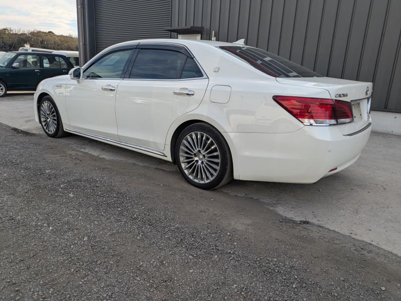 TOYOTA CROWN MAJESTA 2014/2