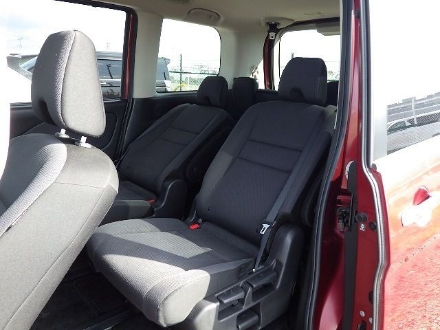 NISSAN SERENA 2019/1