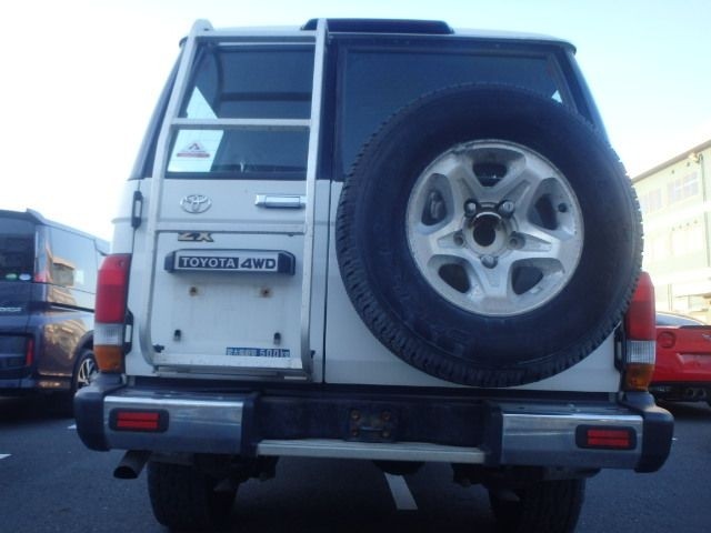 TOYOTA LAND CRUISER 2000/11