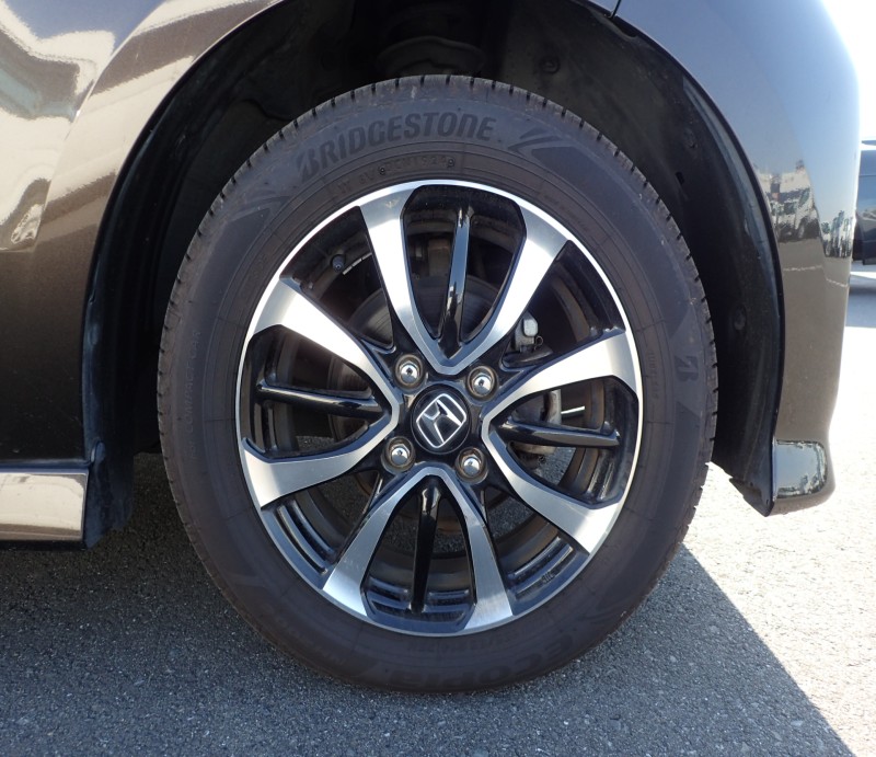 HONDA N BOX CUSTOM 2020/7