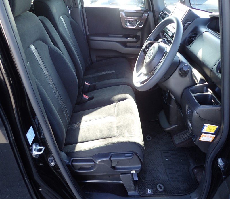 HONDA N BOX CUSTOM 2020/11