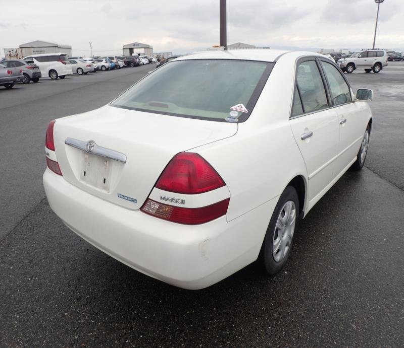 TOYOTA MARK II 2000/11