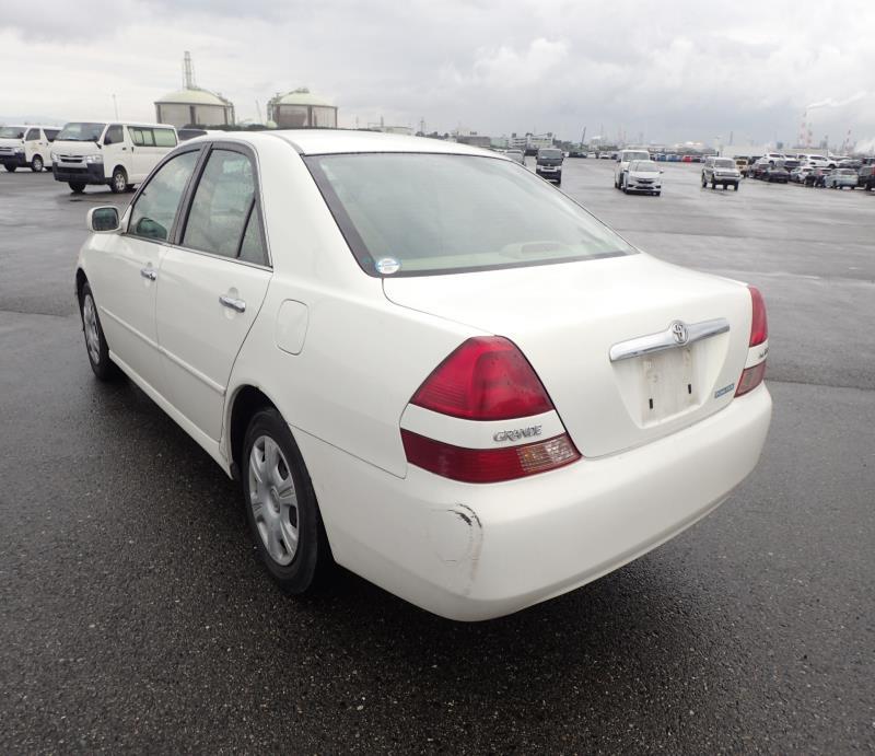 TOYOTA MARK II 2000/11