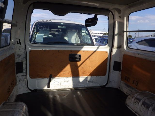 TOYOTA REGIUSACE 2011/11