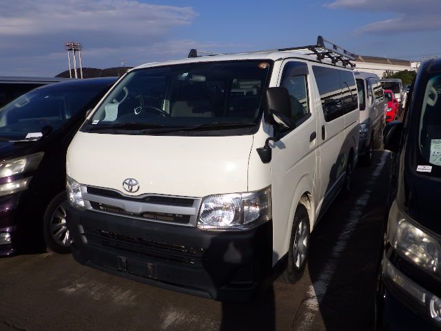 TOYOTA REGIUSACE 2011/11