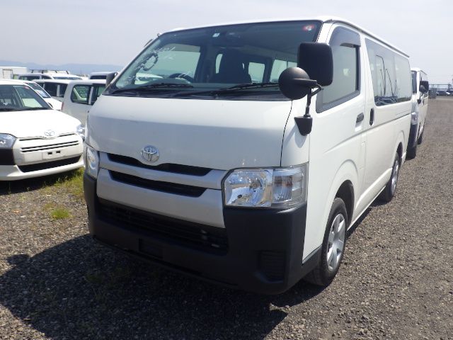 TOYOTA REGIUSACE 2014/4