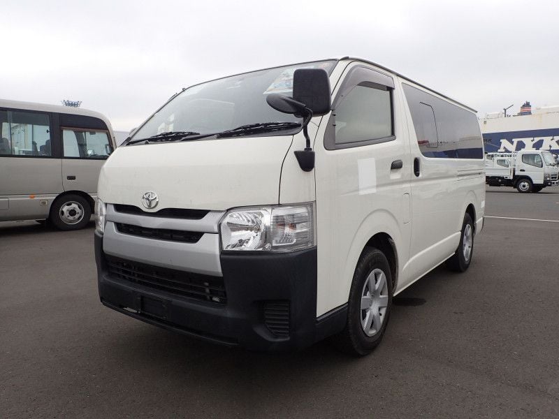 TOYOTA REGIUSACE 2017/12