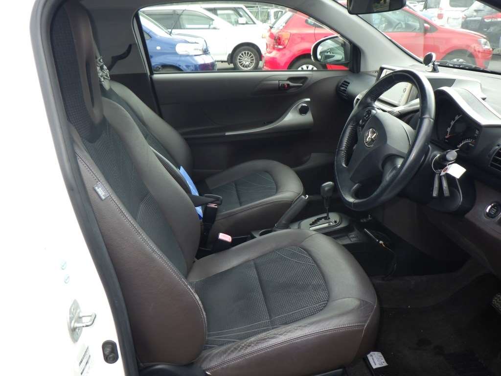 TOYOTA IQ 2009/8