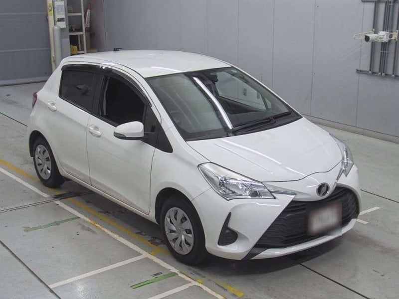 TOYOTA VITZ 2019/11