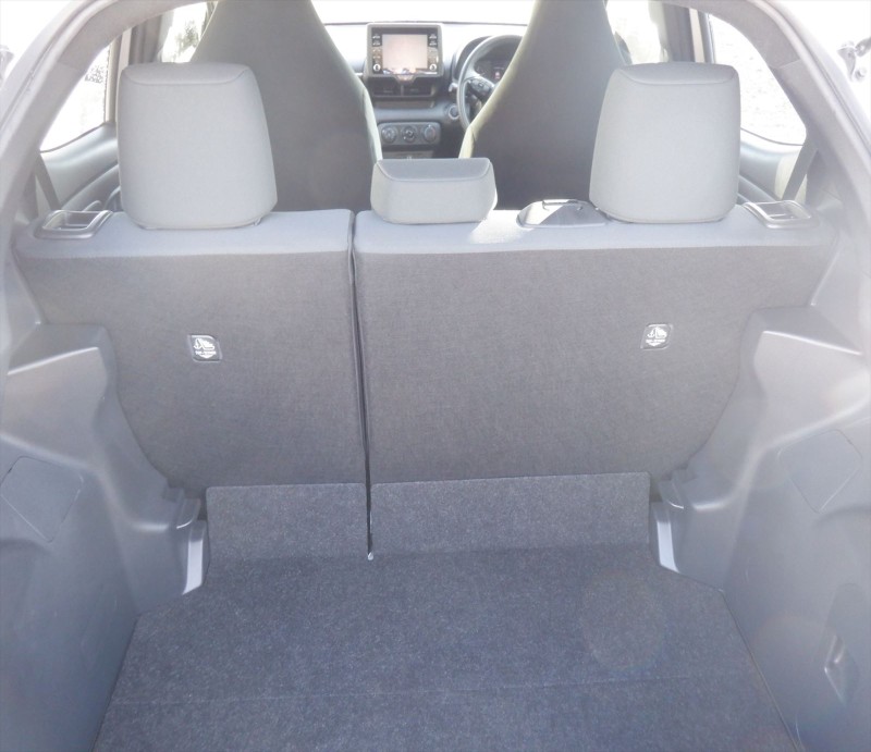 TOYOTA YARIS 2023/12