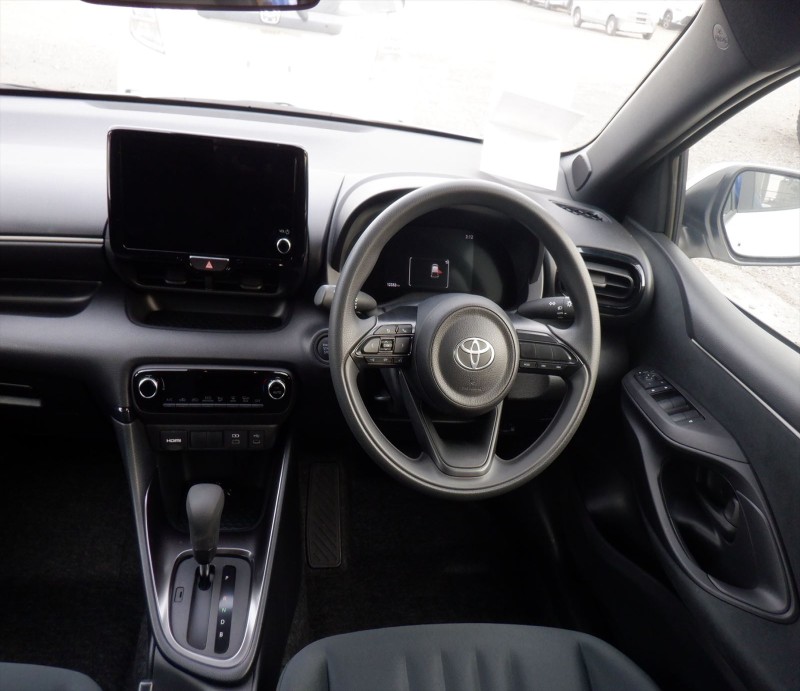 TOYOTA YARIS 2025/4