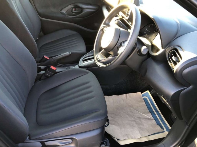 TOYOTA YARIS 2025/10