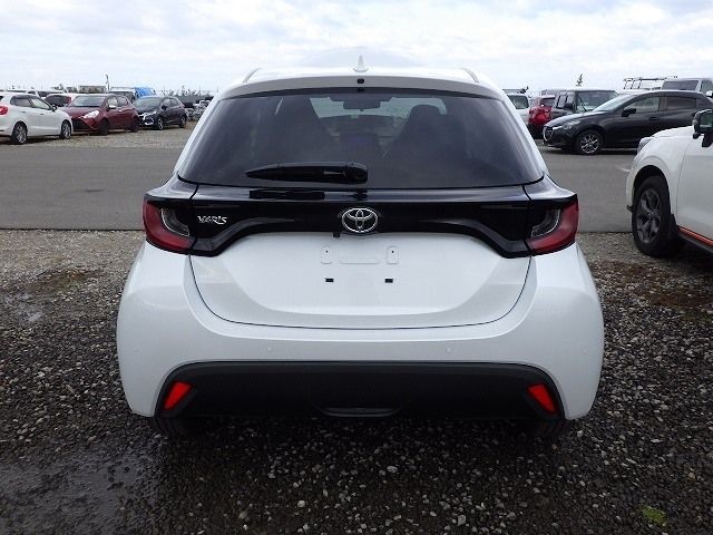 TOYOTA YARIS 2025/11