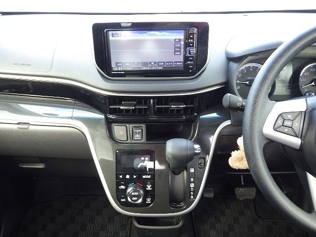 DAIHATSU MOVE 2020/8