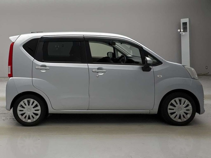 DAIHATSU MOVE 2020/10