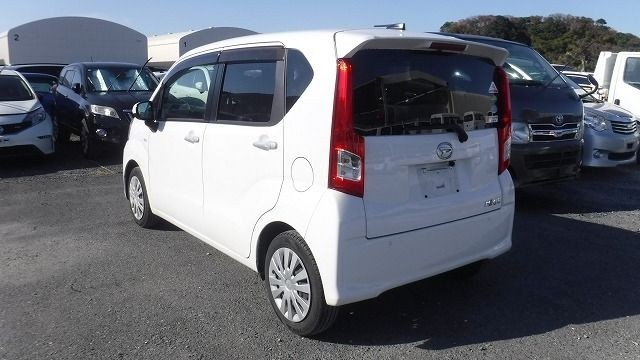DAIHATSU MOVE 2020/10