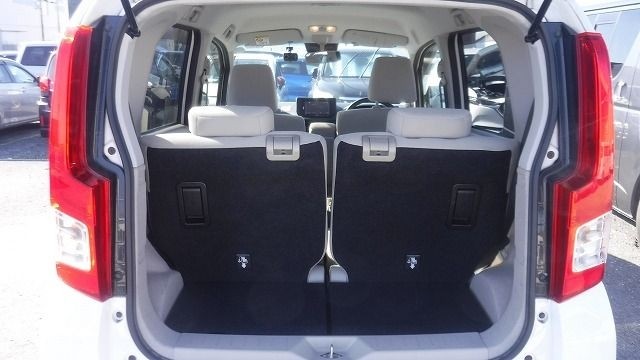 DAIHATSU MOVE 2020/10