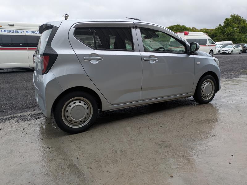 DAIHATSU MIRA E:S 2021/4