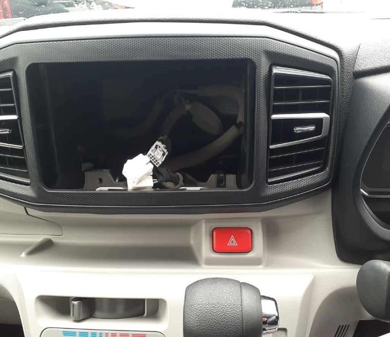 DAIHATSU MIRA E-S 2023/4