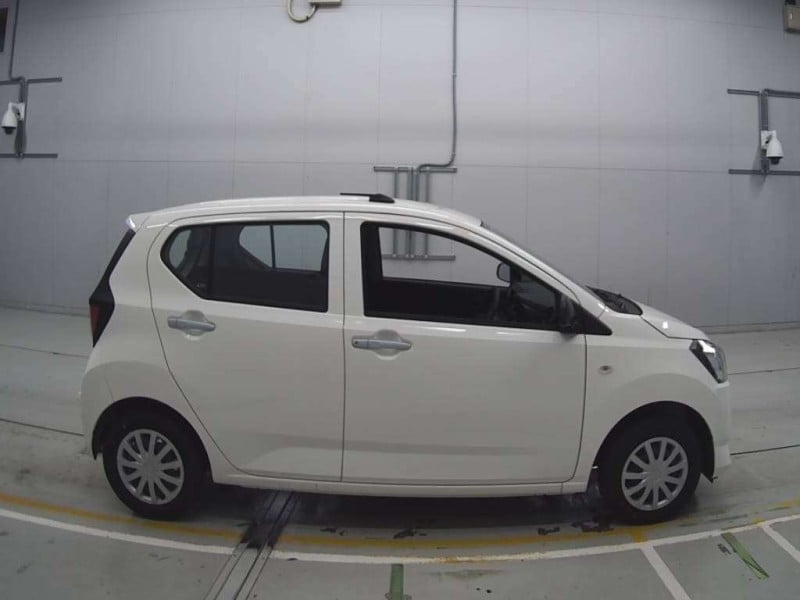 DAIHATSU MIRA E:S 2025/1