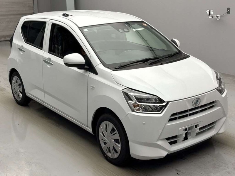 DAIHATSU MIRA E:S 2025/2
