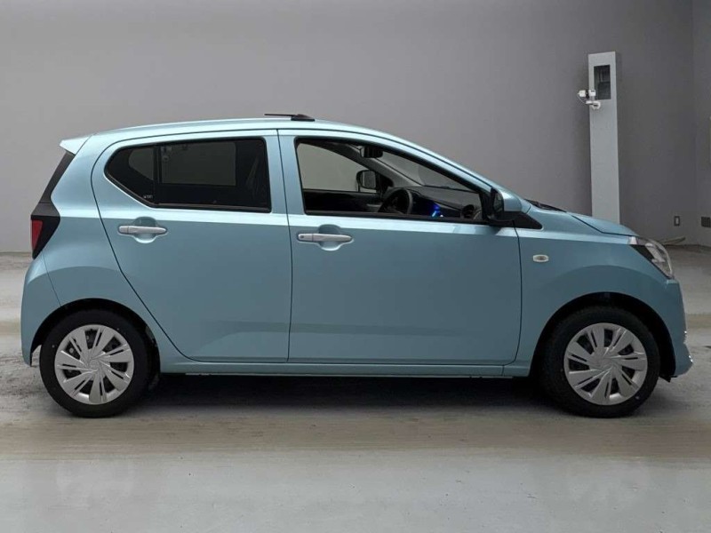 DAIHATSU MIRA E:S 2025/5