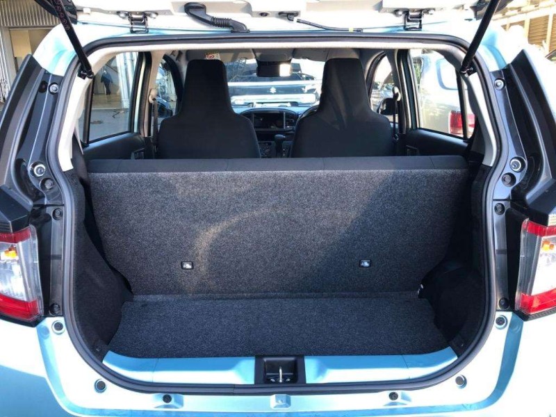 DAIHATSU MIRA E:S 2025/4