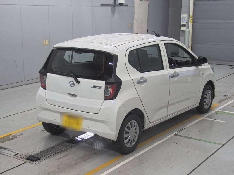 DAIHATSU MIRA E:S 2025/6