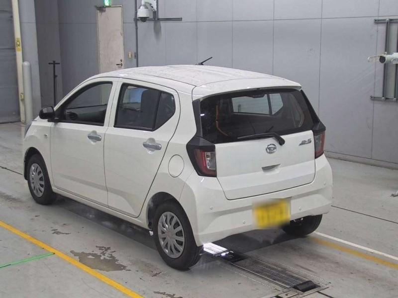DAIHATSU MIRA E:S 2025/6
