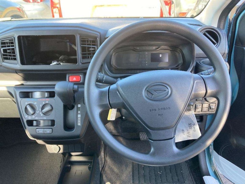 DAIHATSU MIRA E:S 2025/6